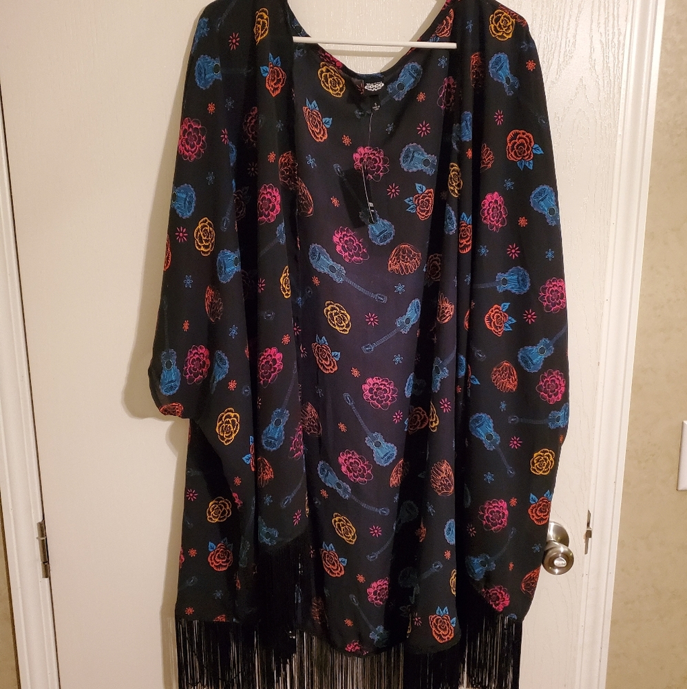 Torrid Disney/Pixar Coco kimono size 5